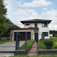 Dom na sprzedaż