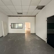 Lokal na sprzedaż